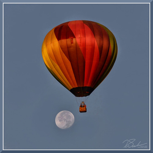 BalloonReno_5380 by bjarne.winkler, <b><i>Thanks for stopping by and view this photo</i></b>. The reason for posting this photo on Flic