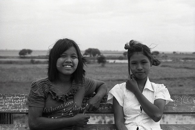 U Bein Bridge Girls | Myanmar
