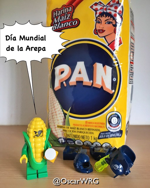 #LEGO_Galaxy_Patrol #LEGO #CornCob #🌽 #CornCobCostume #CornCobGuy #DíaMundialDeLaArepa #DonaUnaArepa