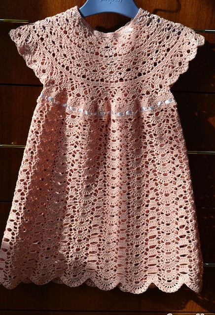 😍😁😍 loving this delicate and simple crochet dress model see this pattern step by step. I loved it
