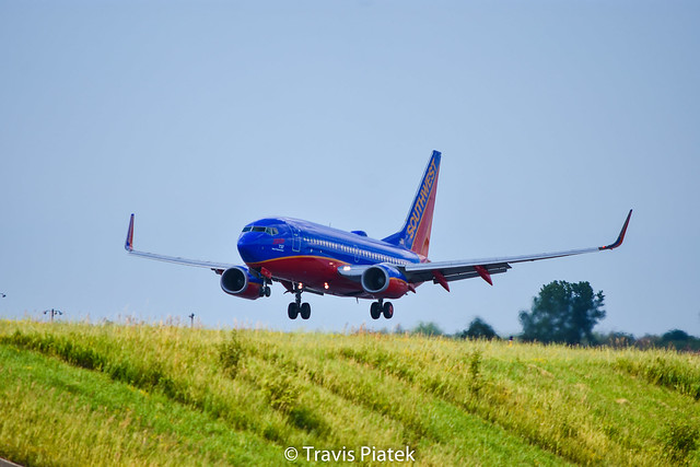 Southwest Airlines –  Boeing 737-7H4 N248WN @ Buffalo Niagara
