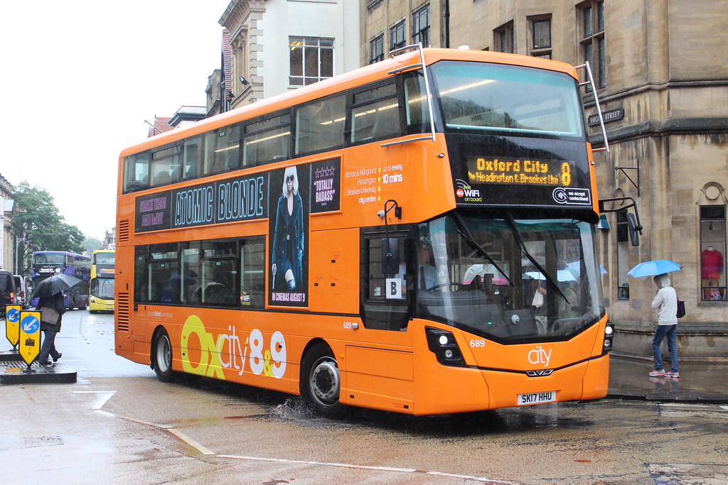 689 SK17HHU Oxford Bus Co