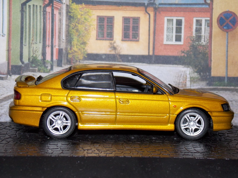 Subaru Legacy B4 – 1999