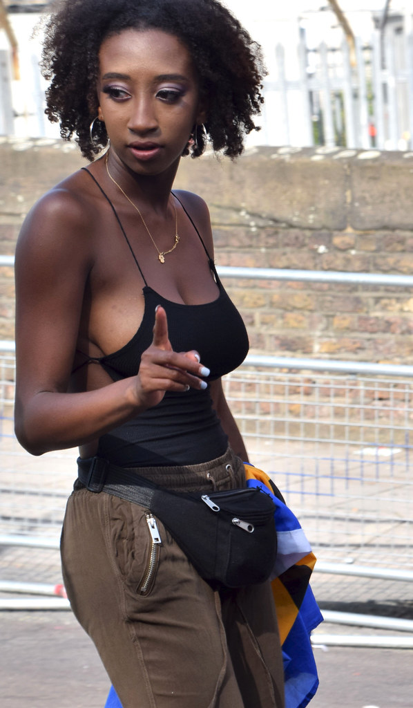 Braless black girls Dsc 2981a Notting Hill Caribbean Carnival London Aug 28 20 Flickr