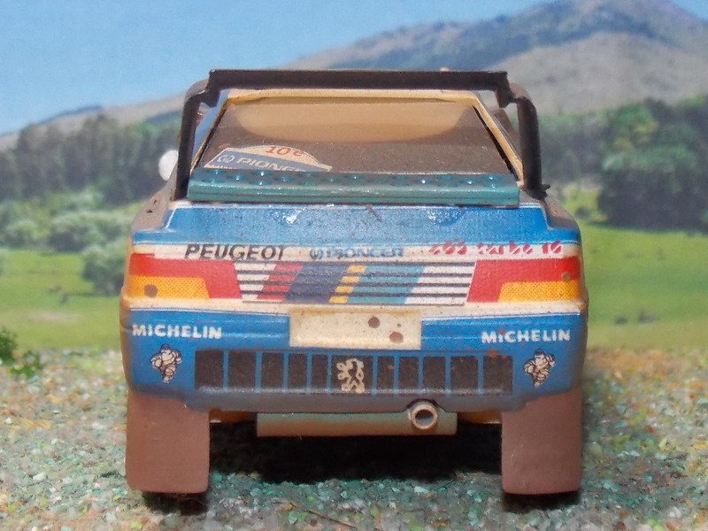 Peugeot 405 Turbo 16 – Dakar 1989