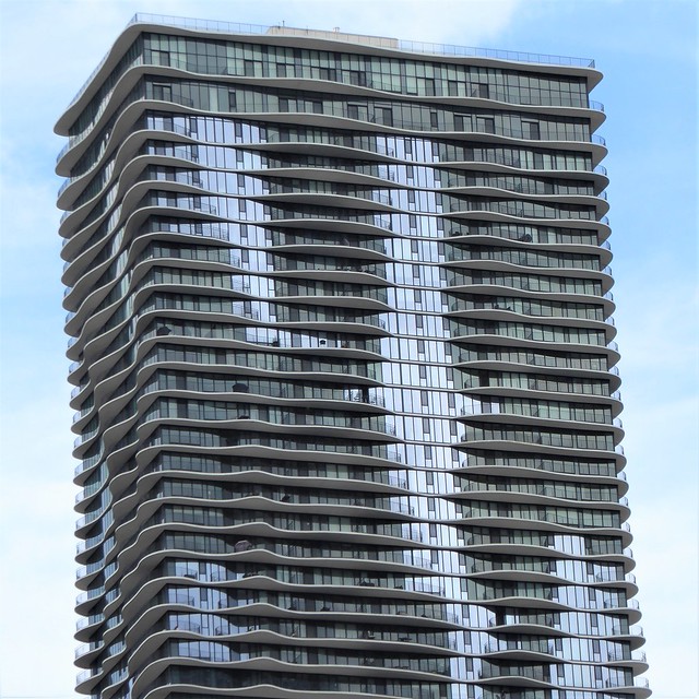Chicago, Aqua Tower, 2009 (Architect: Jeanne Gang)