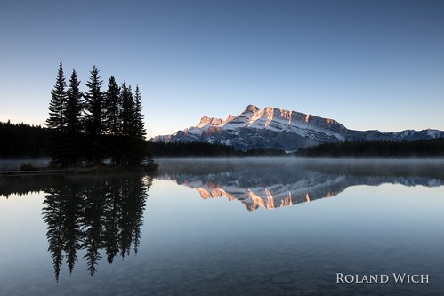 canada kanada banff two jack lake dawn sunrise reflection rocky mountains