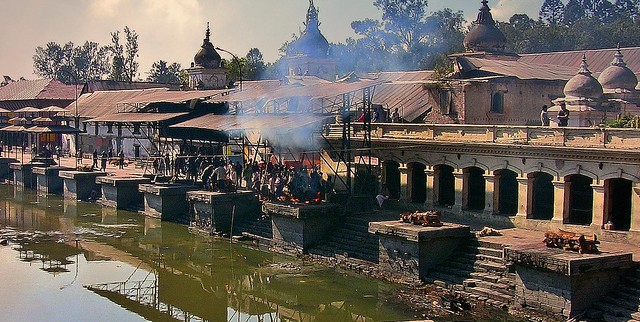 NEPAL, Pashupatinath,Hindutempel und Verbrennungsstätte, 16379/8689