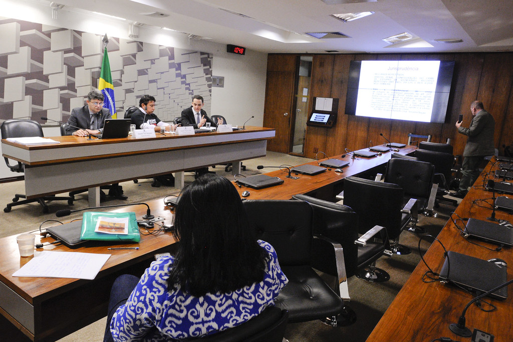 Pazolini e Ricardo disputam segundo turno no Espírito Santo