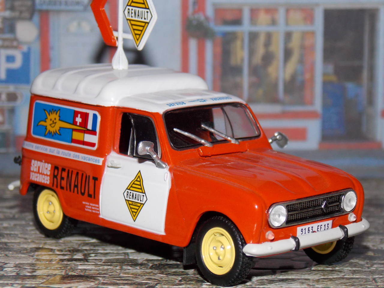 Renault 4 F4 – Service Vacances