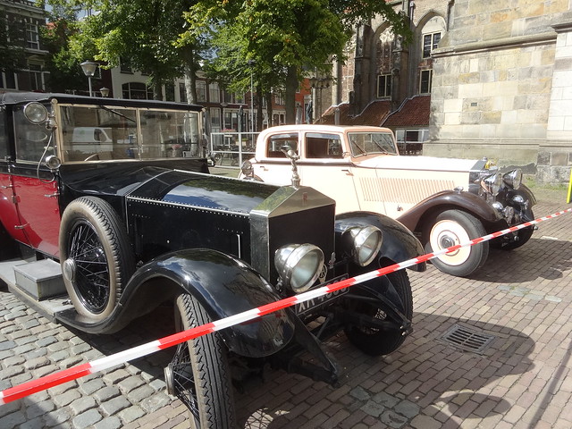 pre war Rolls Royce op Grote Kerkhof Deventer