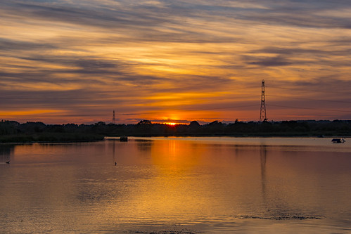 longham lakes dorset sunset glow sun colours orange golden light bournemouth