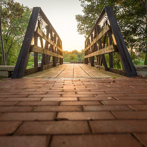Homecoming Countdown: Three Days! One of the best parts of coming back to Valpo is visiting our historic landmarks. Stop by one of Valpo's most historic and romantic spots while back on campus — the kissing bridge! ???? #GoValpo #ValpoHome17 #Fore