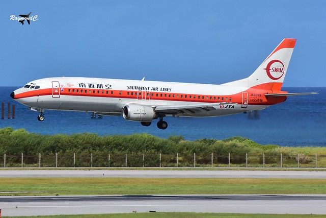 Japan Transocean Air Boeing 737-446 JA8999 (Retro Livery).