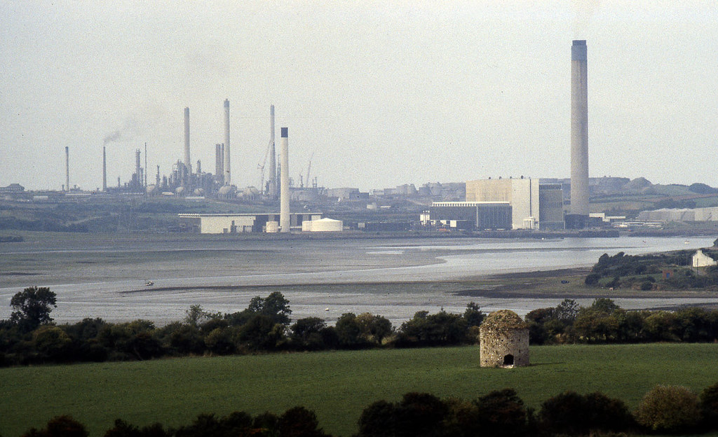 dyfed - milford haven oil refineries no date NP