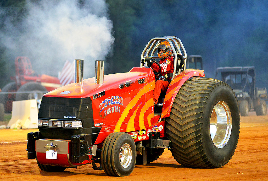 The Case IH MX285 pulling tractor 