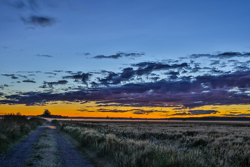 field sunset dusk hdr finland southern ostrobothnia landscape ilmajoki clouds canon eos 5d mkiv sigma 50mm september autumn evening road