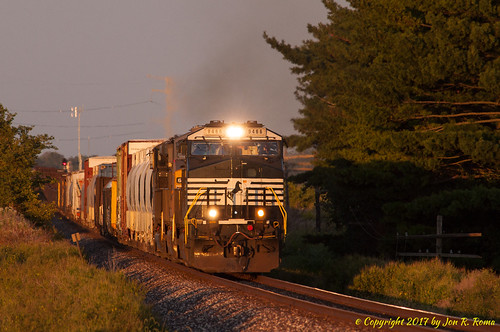 railroad train engine norfolksouthern