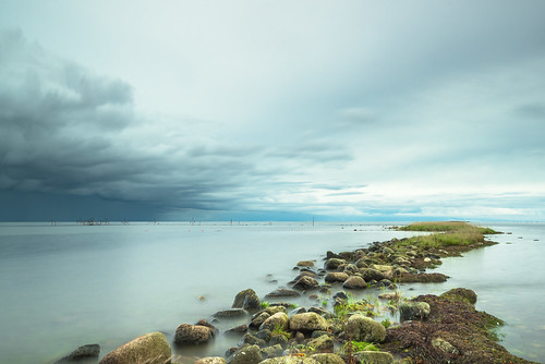 kalmarlän sverige se water vatten see sjö östersjön balticsea leebigstopper longexposure långexponering clouds moln