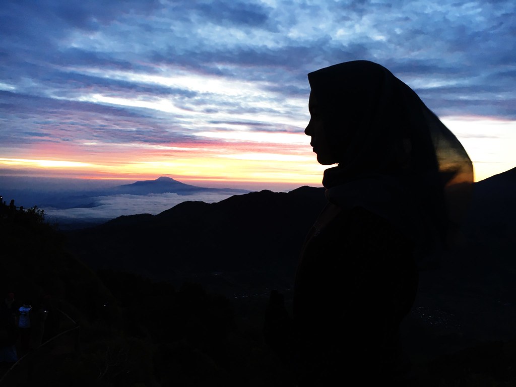 hijab silhouette