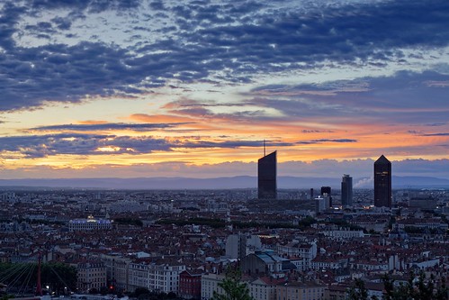 dawn sunrise lyon france europe summer clouds sky color urban city cityscape canon eos