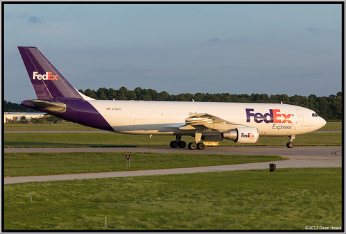 FedEx "Casie" | 1990 Airbus A300B4-622R(F) | cn 581 | N728FD | by DeanIn757