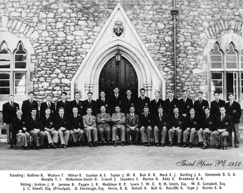 232#Third Year PE Group 1952.  IP.