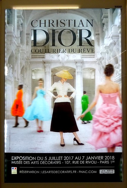 Christian Dior, Affiches - Posters in the streets of Paris, Kay Harpa