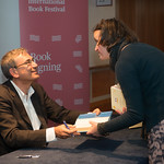Orhan Pamuk signs copies of The Red-Haired Woman | © Alan McCredie