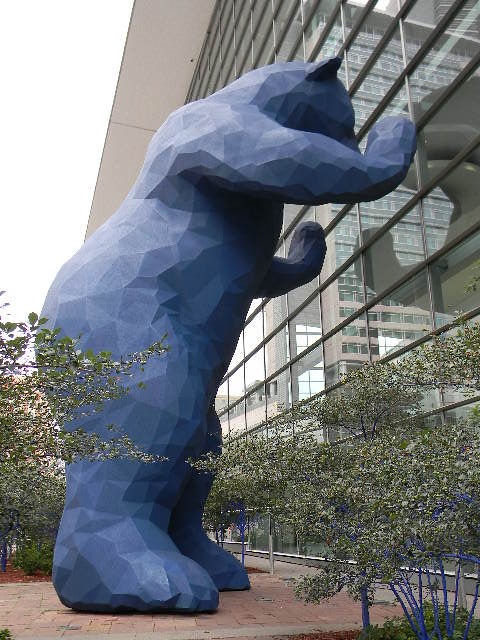blue bear at the convention center (pic. 2)