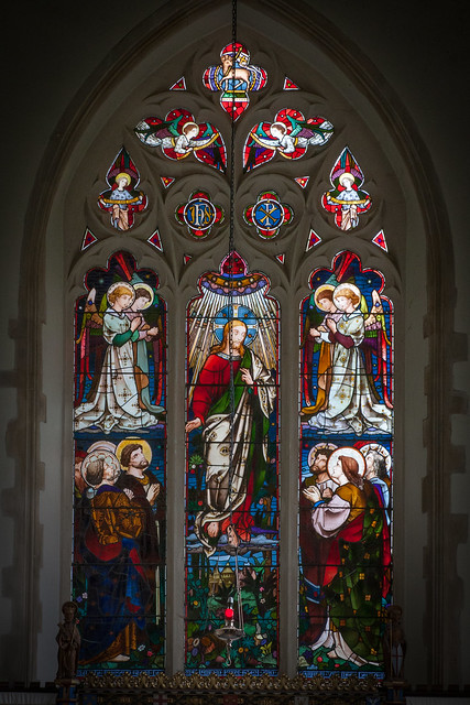 acle church stained glass