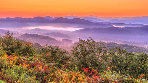 dawn sunrise fog vally great smoky mountains national park tennessee
