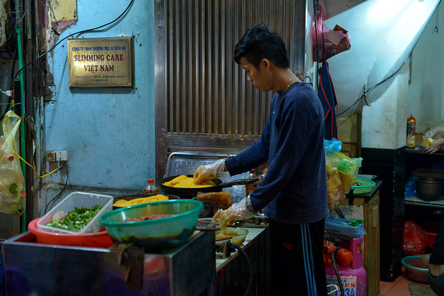 A Guy Cooking Pan Fried Noodles - Streets of Hanoi, Vietnam