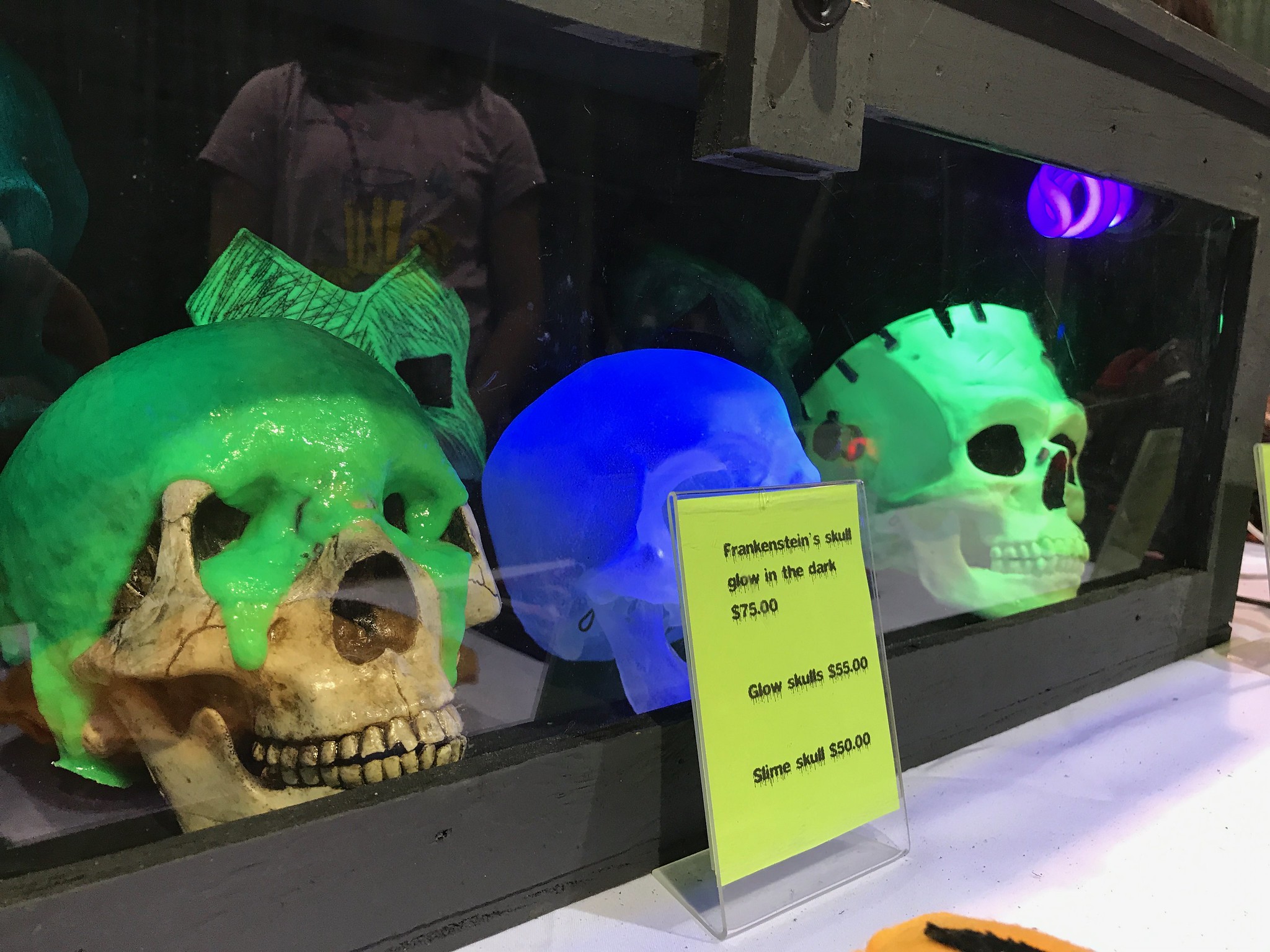 Glow Skulls closeup