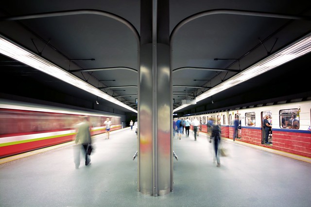 Ratusz Arsenal metrostation
