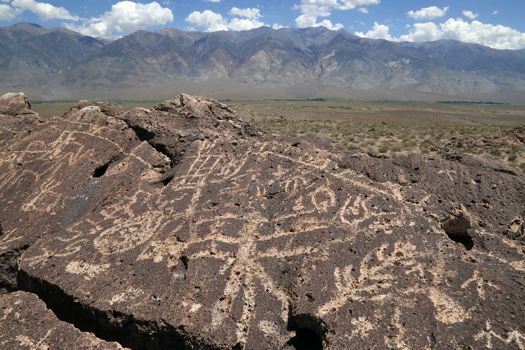 Petroglyphs / Yellow Jacket Site