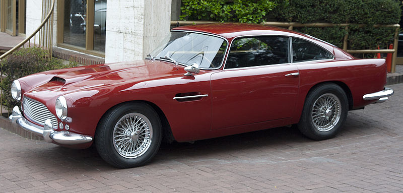 Aston Martin DB4 – 1961