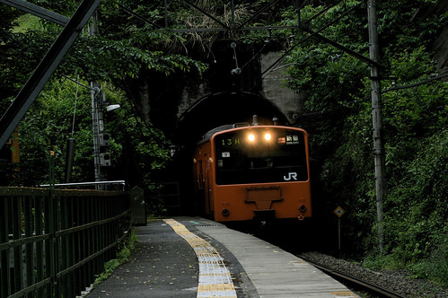 tunnel and station, ome line | by Yohei Morita @koguhito