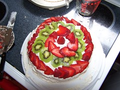 Sat, 06/17/2006 - 2:34pm - Finished Strawberries and Cream cake