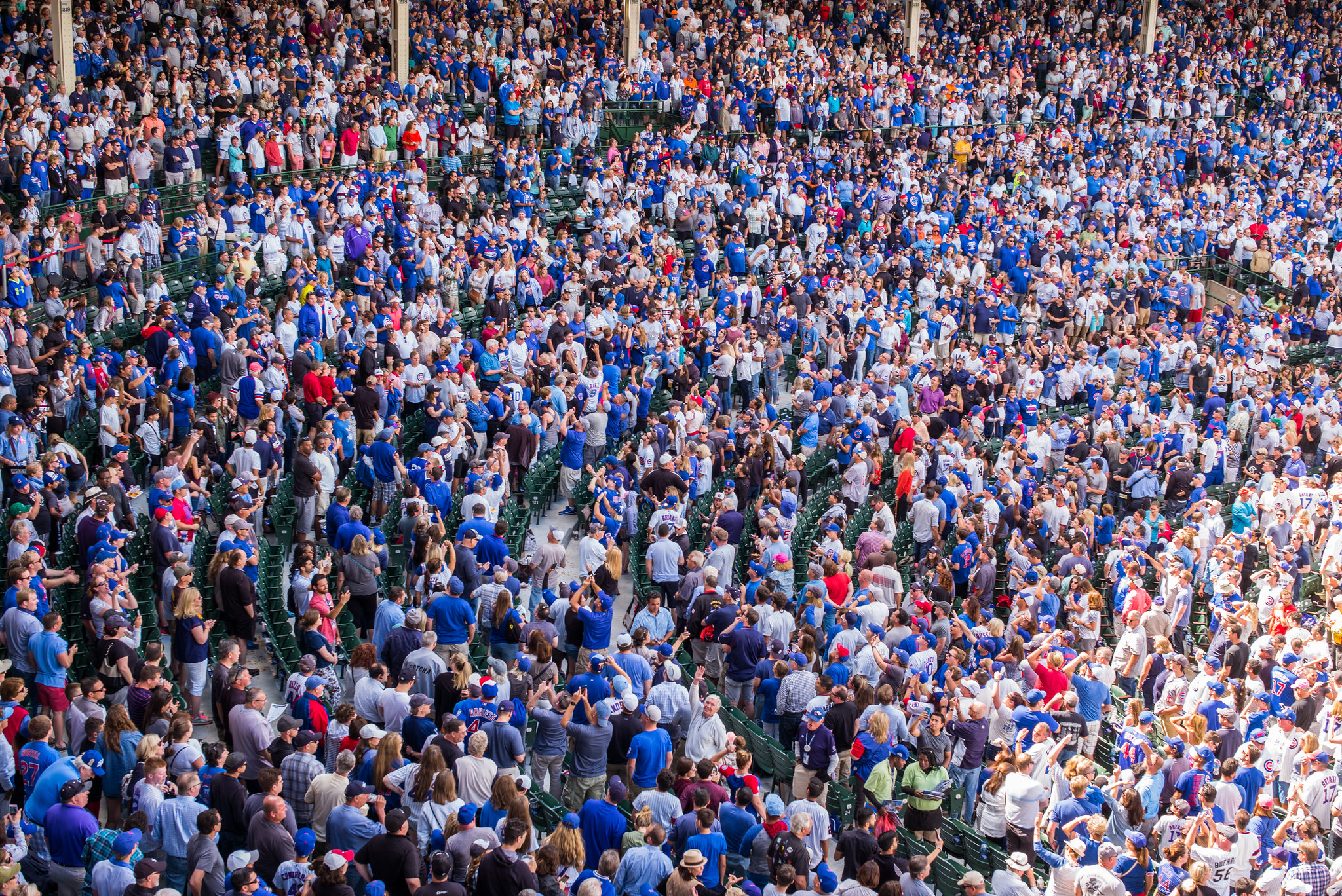 Cubs Streak to Ten Straight Wins, Reshaping NL Playoff Landscape and Franchise Value