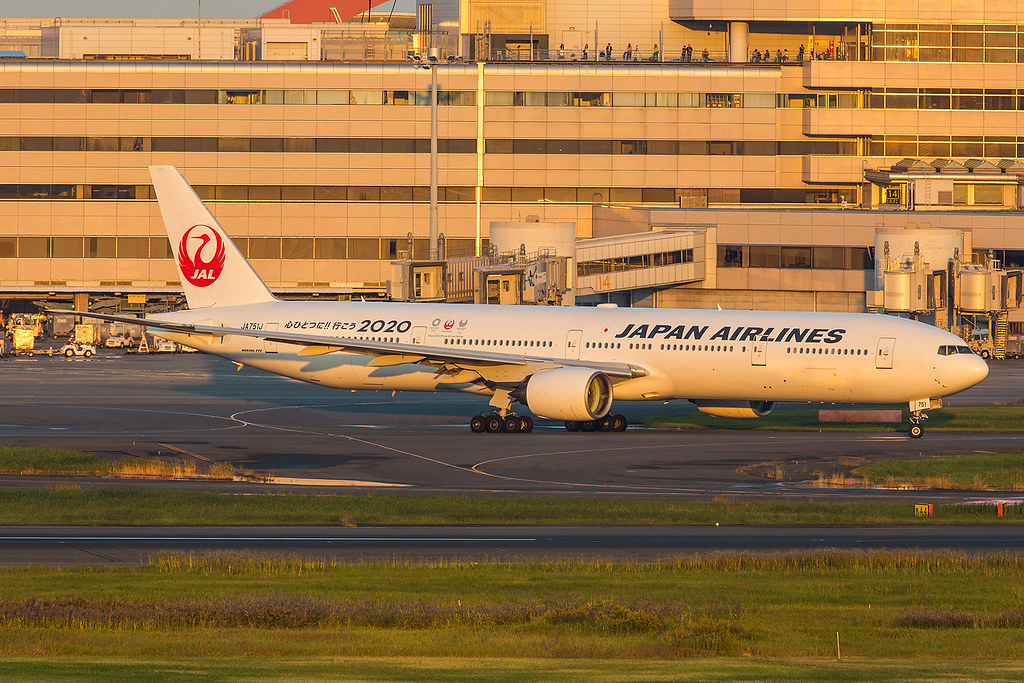 JA751J, Boeing 777-346 Japan Airlines @ Tokyo Haneda HND RJTT