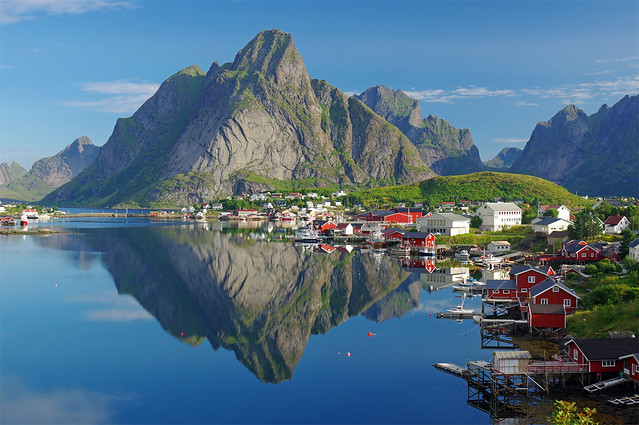 Morning glory -view over Reine