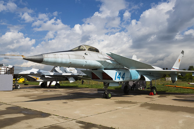Mikoyan MiG 1.44 - 1