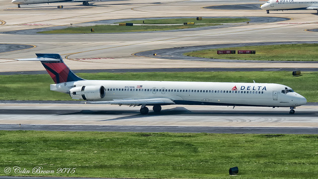 N923DN - McDonnell Douglas MD-90-30 - Delta Air Lines