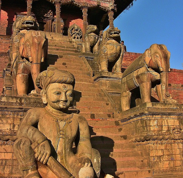 NEPAL , Bhaktapur, Tempel , Pagoden , usw. rund um den Taumadhi-Platz , 16498/8833