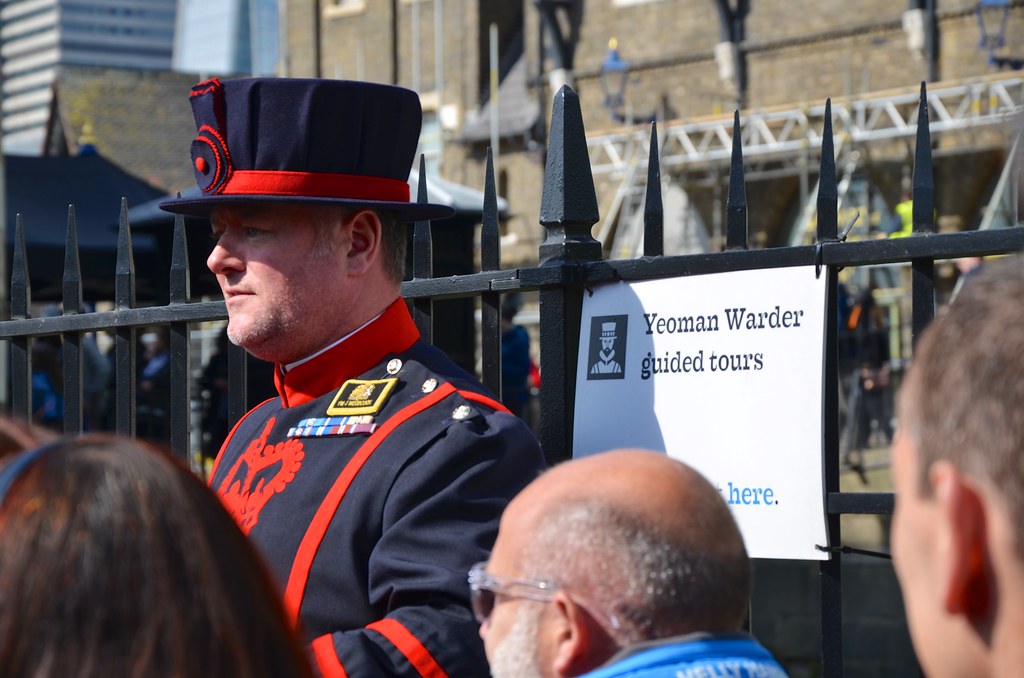 yeoman warder guided tour