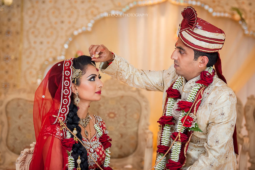 Sindoor Ceremony  Hindu  Wedding  www jhoque com NPJG W 