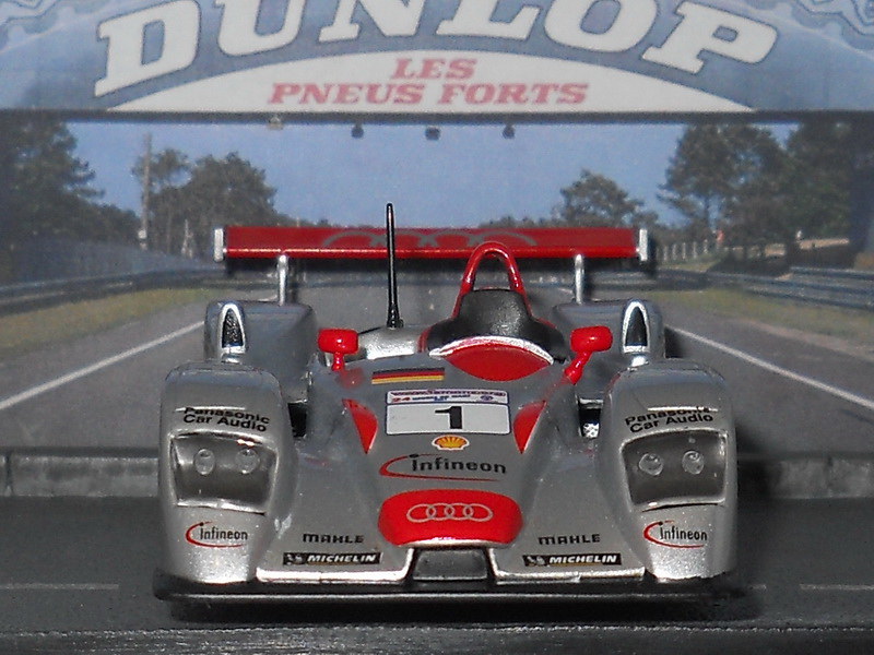 Audi R8 – 24 Hs Le Mans 2001