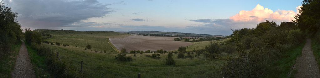 Ivinghoe Beacon and Gallows Hill, with Dunstable Downs beyond.