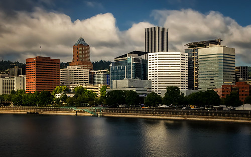 portlandoregon cityskyline cityscape thecityofroses rosecity morninglight architecture downtown buildings clouds willametteriver morrisonbridge tommccallwaterfrontpark august summer thepacificnorthwest urban nikond5100 tamron18270 lightroom5 photoshopbyfehlfarben thanksbinexo späterbisjetzt